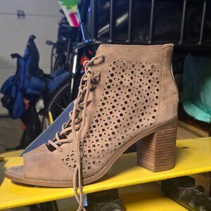 Vince camuto lave up booties